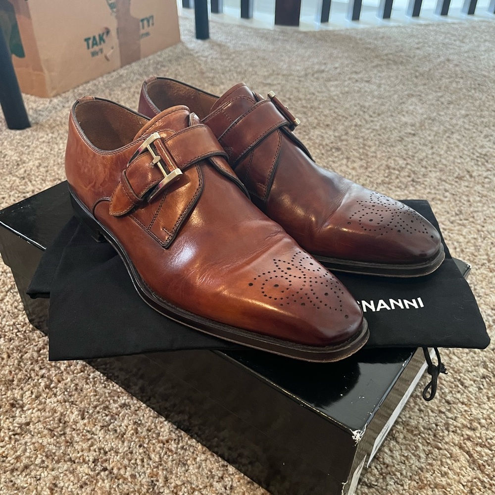Men’s Magnanni Dress Shoes
